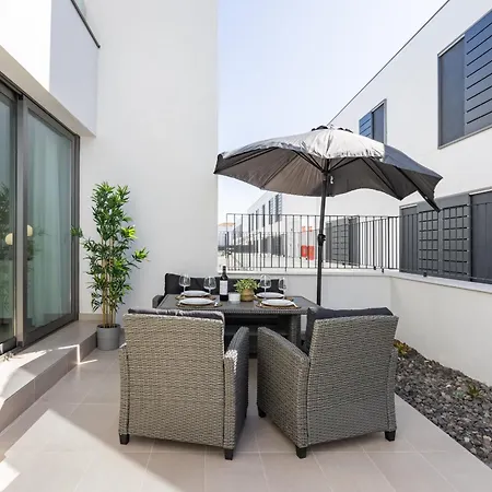 Luxury Alegranza With Pool Appartement