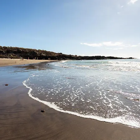 Luxury Alegranza With Pool Abades